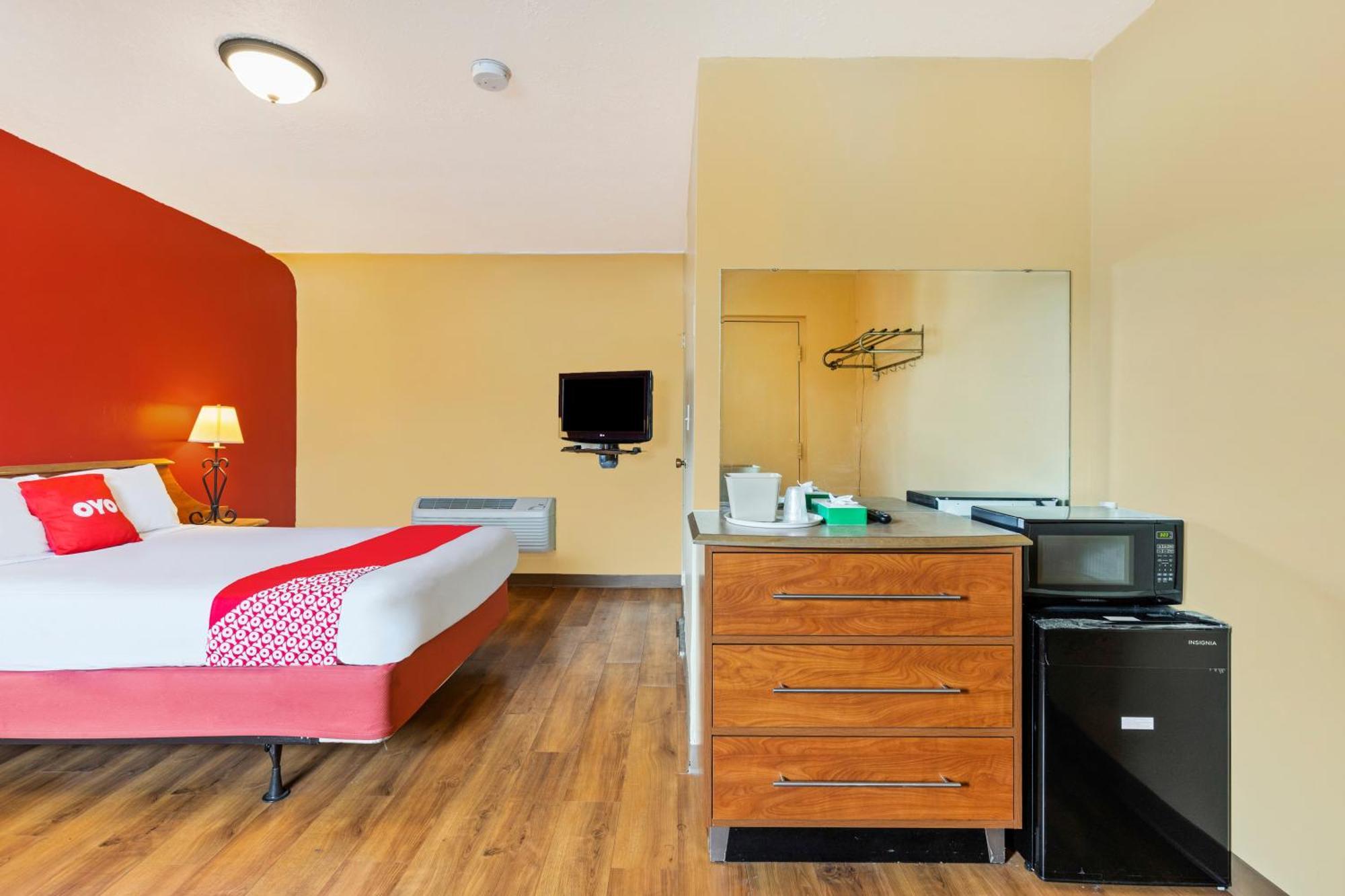Oyo Hotel North Lima Oh - Boardman Kültér fotó